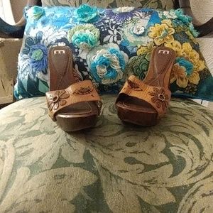 Natural leather sexy platforms